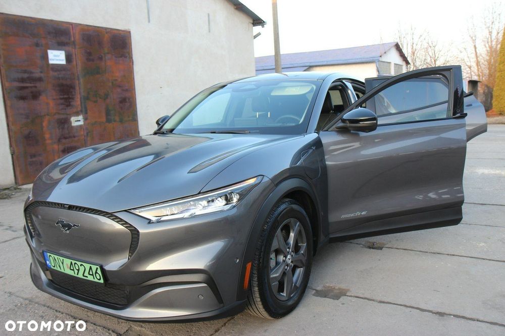 Ford Mustang Mach-E - 28