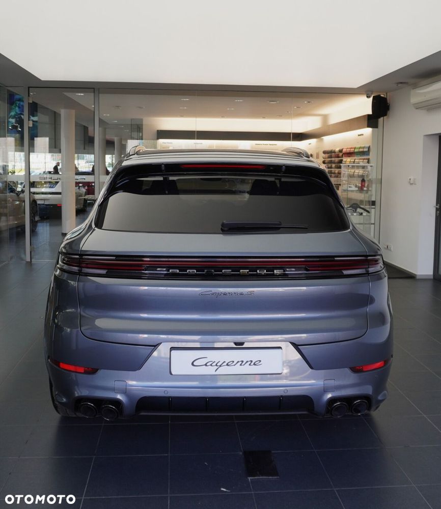 Porsche Cayenne S E-Hybrid PHEV Black Edition - 12