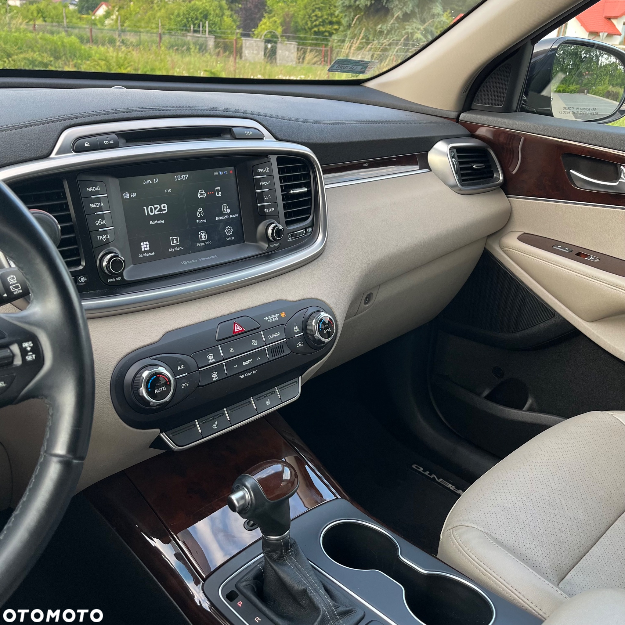 Kia Sorento - 15