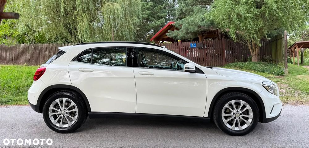 Mercedes-Benz GLA 200 7G-DCT Style - 6