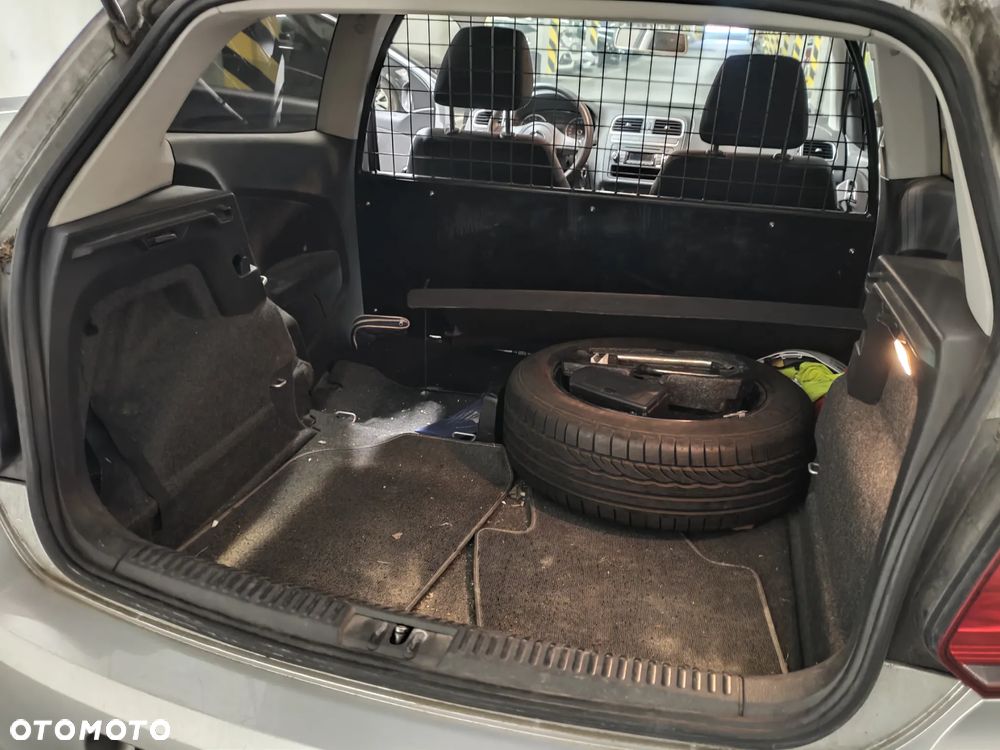 Volkswagen Polo 1.4 16V Comfortline - 6