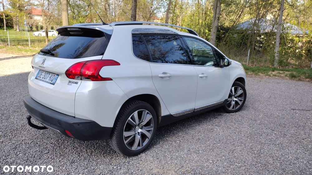 Peugeot 2008 e-HDi FAP 115 STOP & START Allure - 4