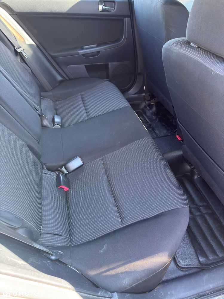Mitsubishi Lancer 1.8 Invite - 9