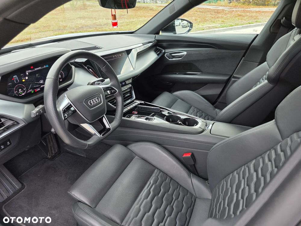 Audi e-tron GT 60 93kWh Quattro - 30