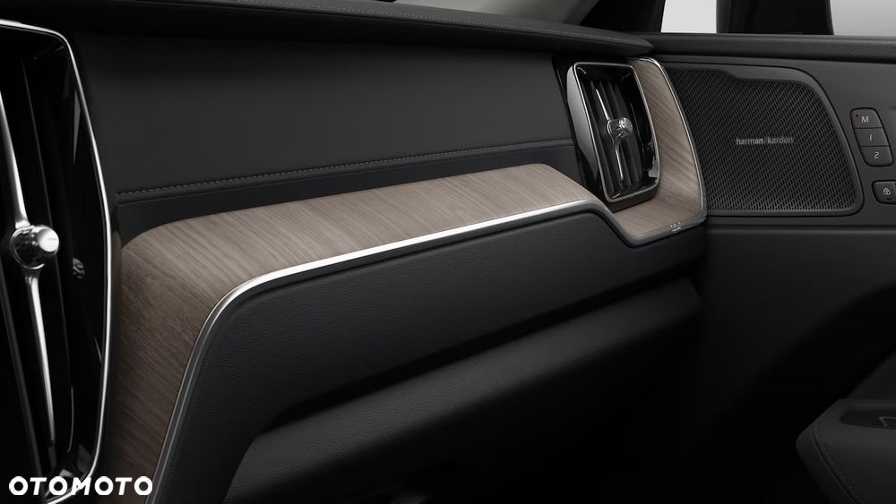 Volvo XC 60 B5 B AWD Ultra Dark - 12