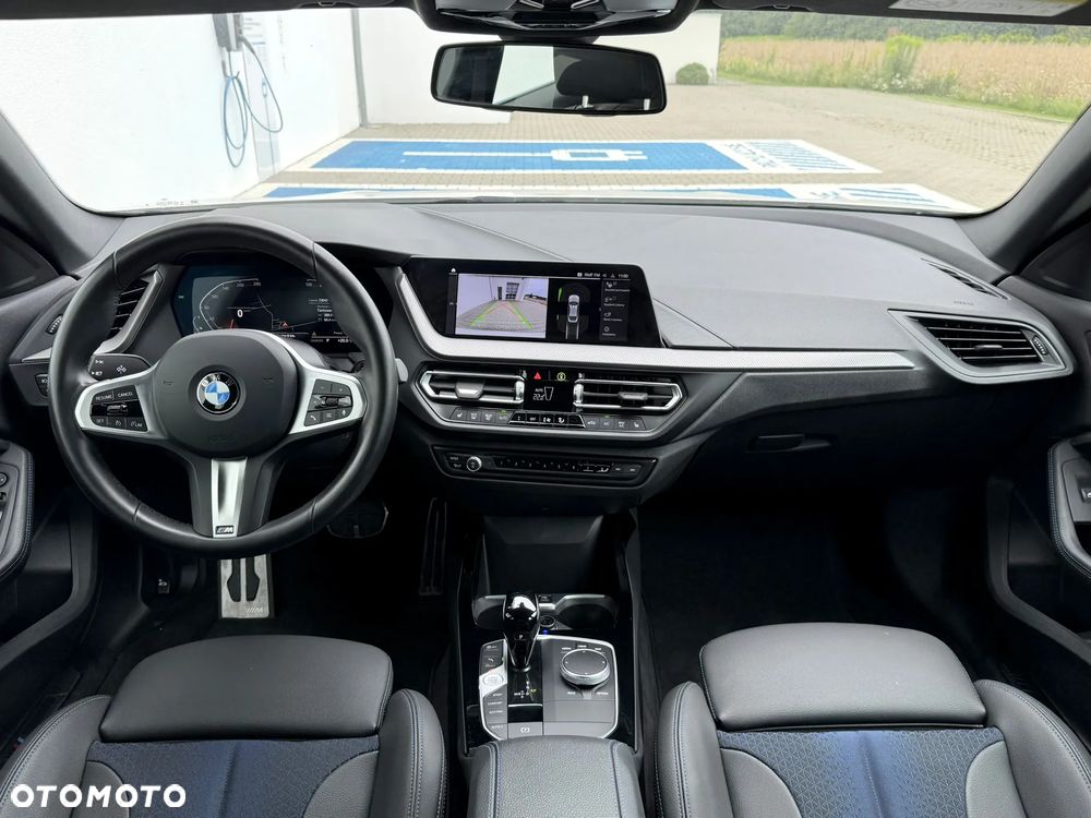 BMW Seria 2 218i M Sport - 11