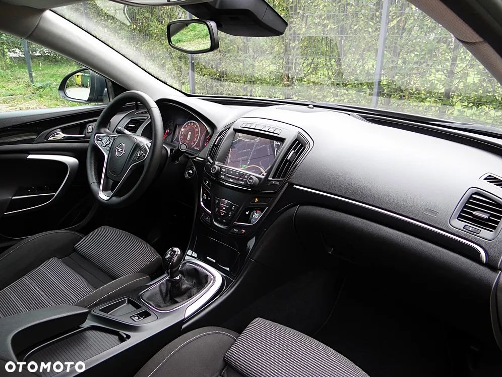 Opel Insignia 2.0 CDTI 4x4 ecoFLEX Start/Stop Business Innovation - 26