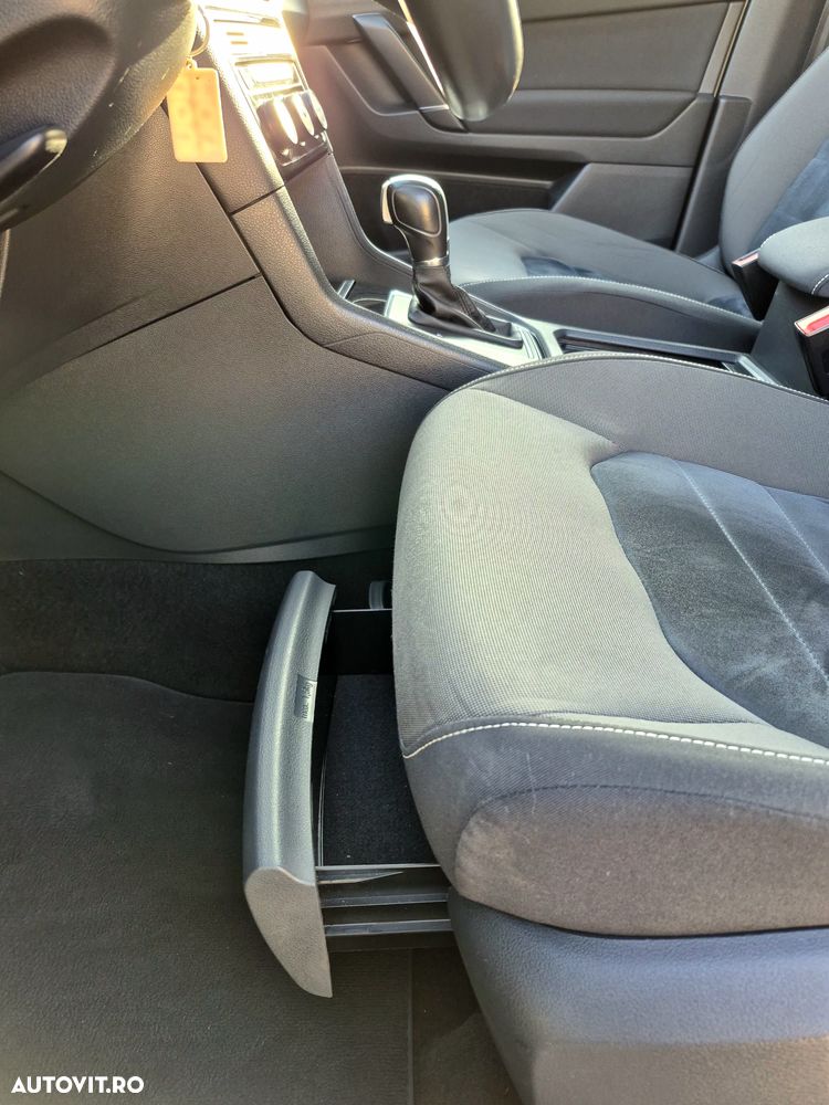 Volkswagen Golf Sportsvan 2.0 TDI (BlueMotion Technology) DSG Highline - 18