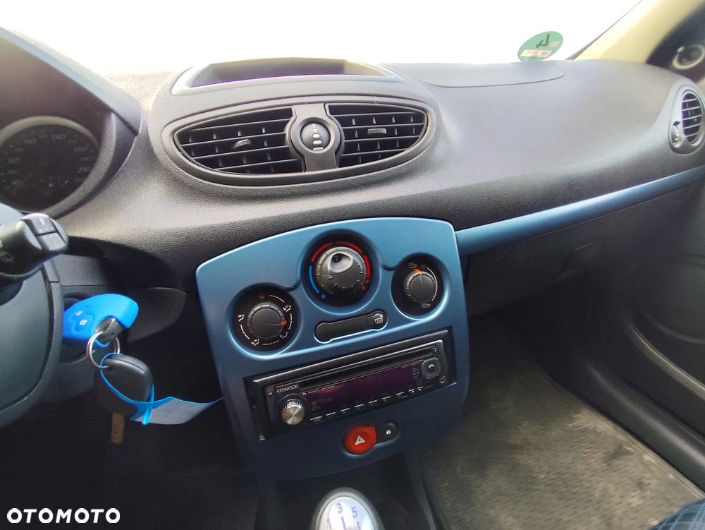 Renault Clio 1.2 16V Emotion - 16