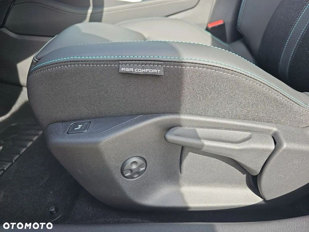 Peugeot 308 1.2 mHEV Allure S&S e-DCS6 - 12