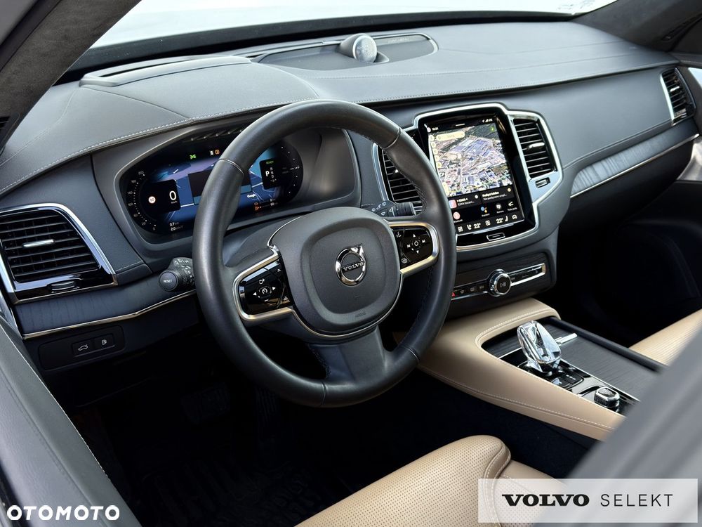 Volvo XC 90 - 25