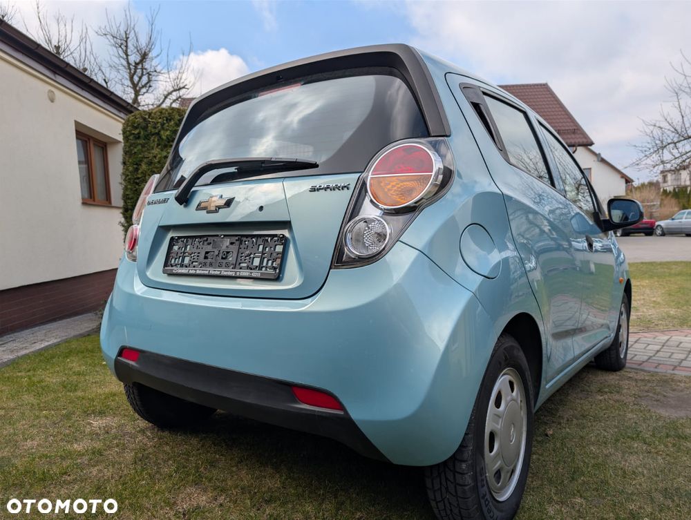 Chevrolet Spark 1.0 LS+ Design - 4