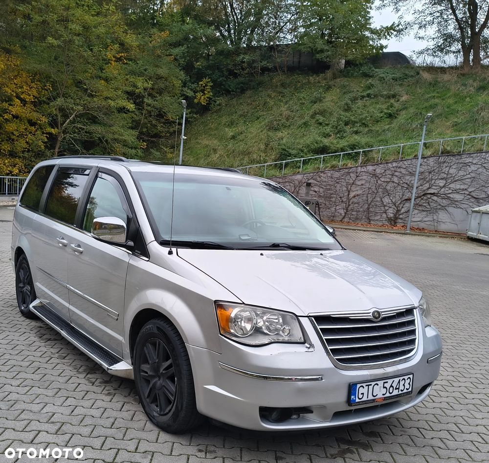 Chrysler Town & Country 4.0 Limited - 8