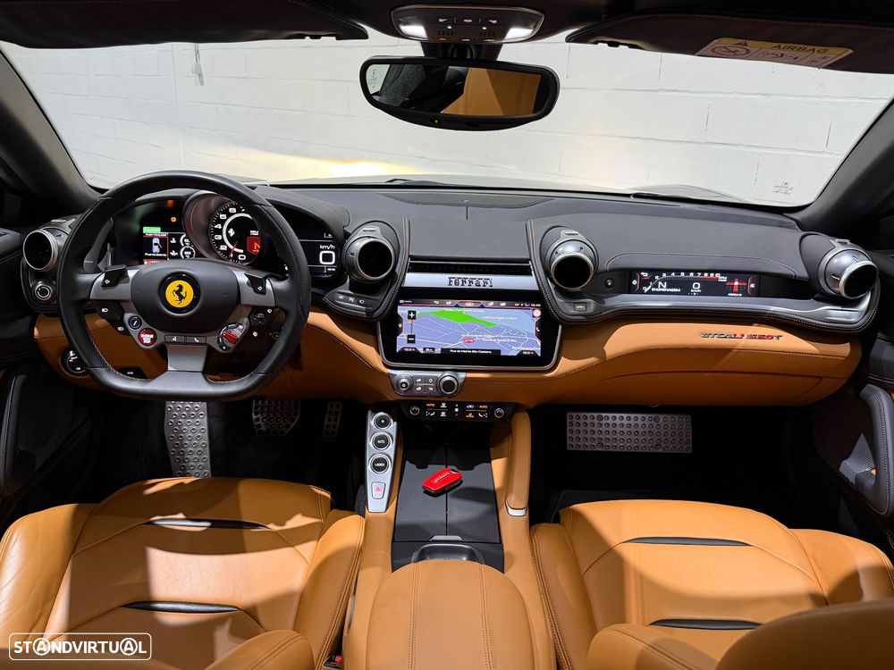 Ferrari GTC4 Lusso - 5