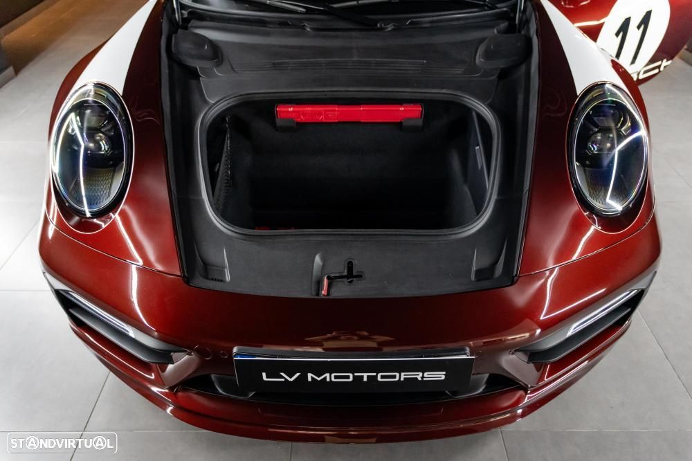 Porsche 911 (992) Targa 4S Heritage Design - 37