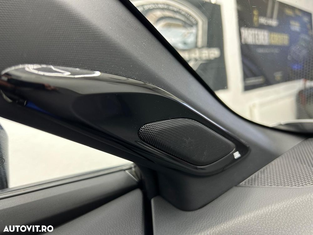 Toyota C-HR Style Selection - 11