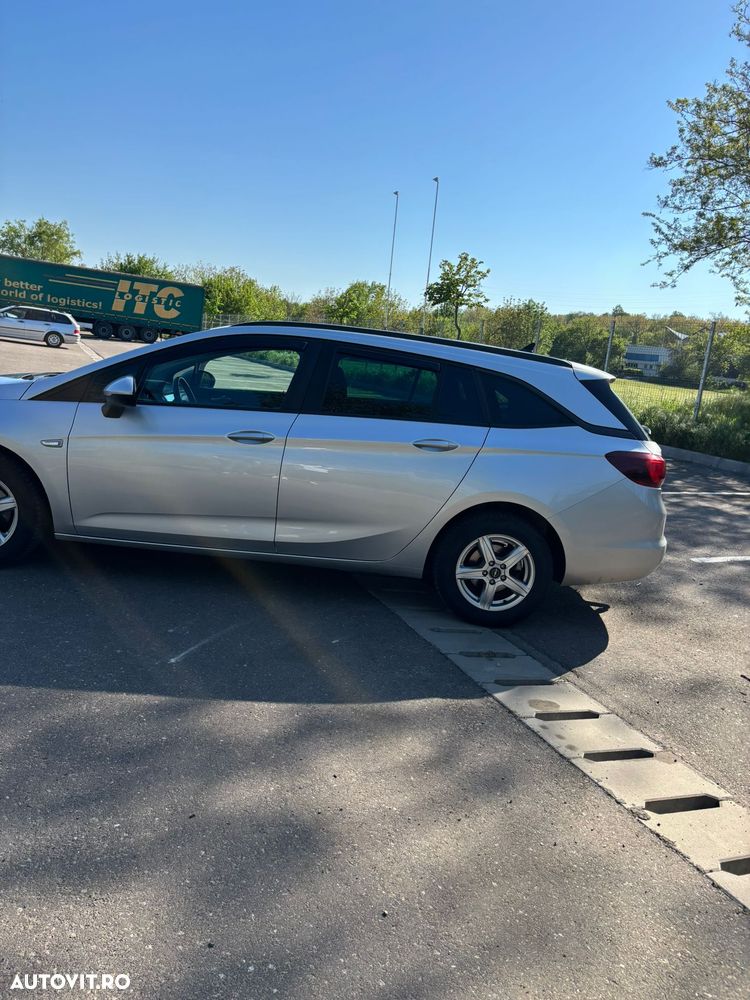 Opel Astra 1.6 CDTI ECOTEC Dynamic - 4