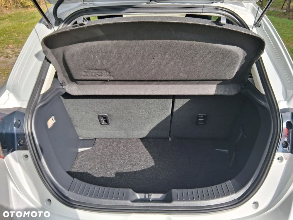 Mazda 2 SKYACTIV-G 90 Exclusive-Line - 32