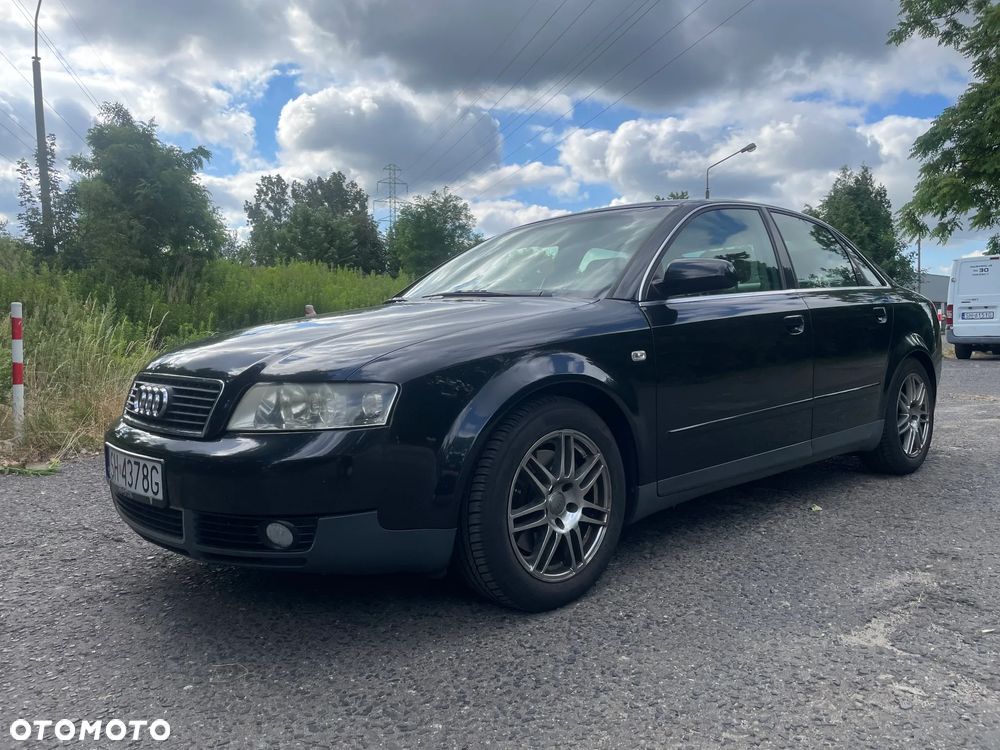 Audi A4 Limousine - 5