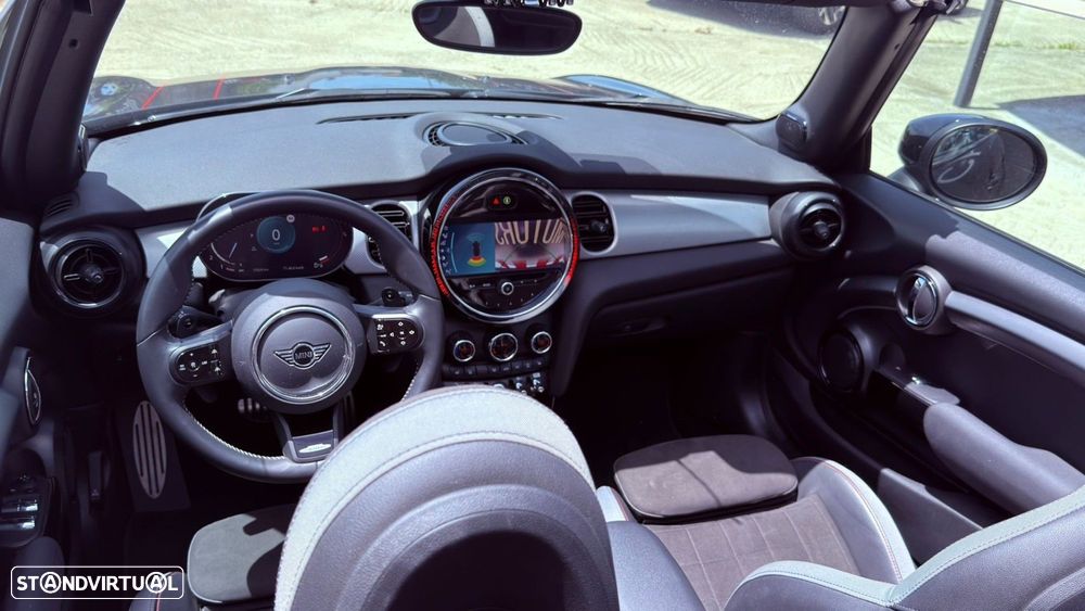 MINI Cabrio John Cooper Works Auto Desportiva - 26