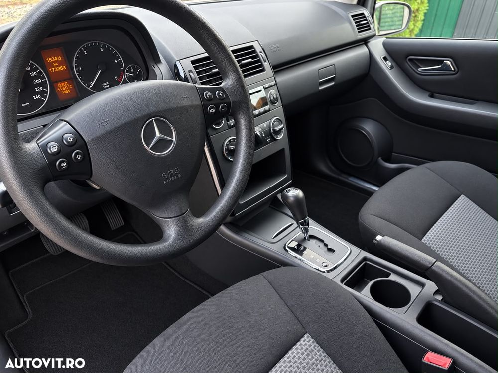 Mercedes-Benz A 180 - 6