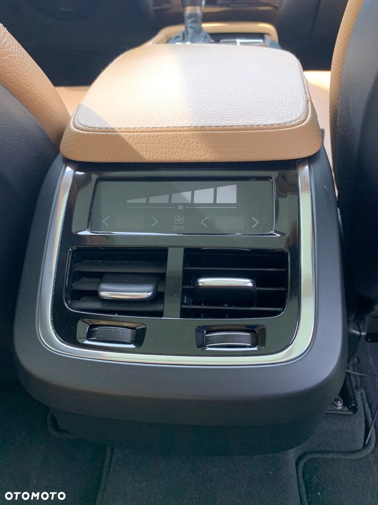 Volvo XC 90 T6 AWD Geartronic Momentum - 14