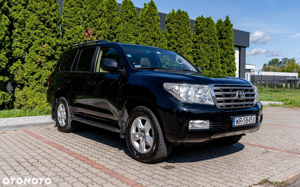 Toyota Land Cruiser - 3
