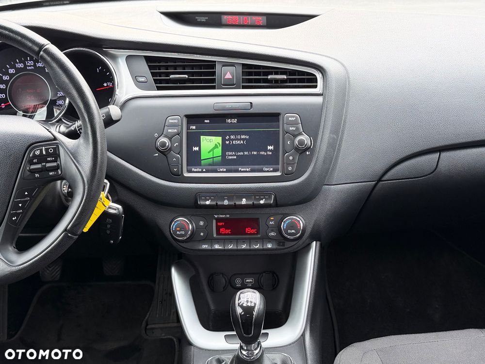 Kia Ceed 1.6 CRDi 136 ISG Dream-Team Edition - 27