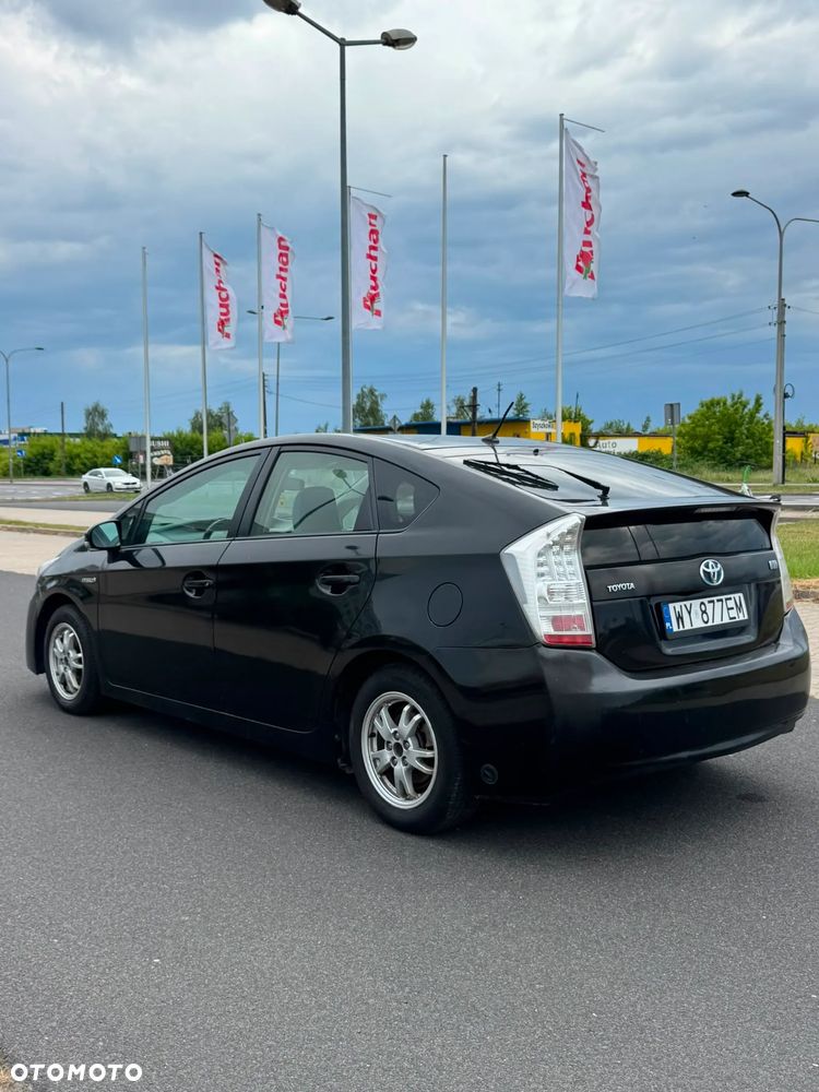 Toyota Prius 1.8 HSD Sol - 5