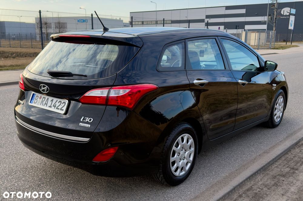 Hyundai i30 1.4 Fifa World Cup Edition - 4