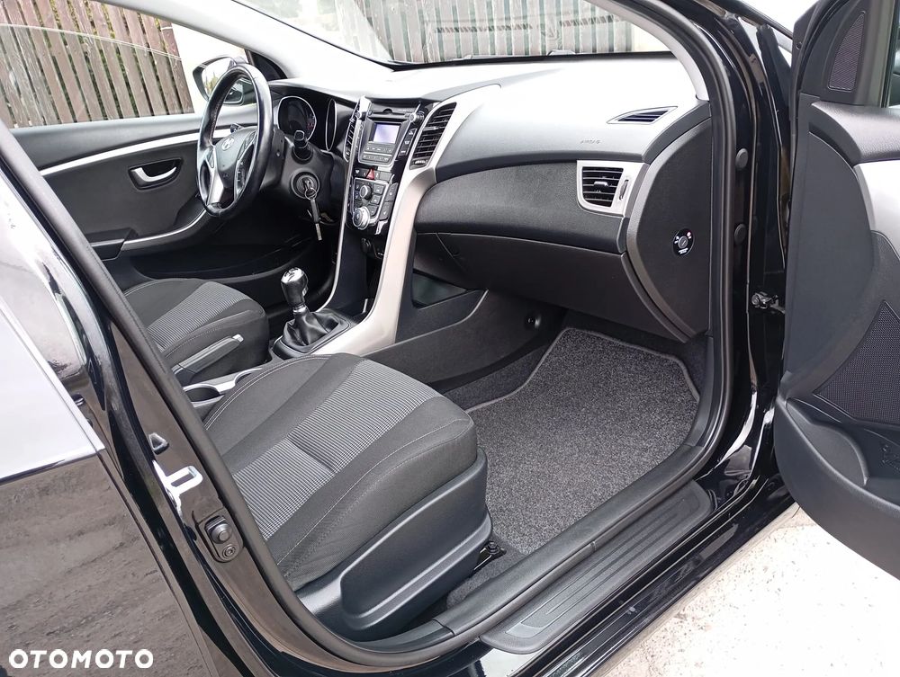 Hyundai i30 i30cw 1.4 Fifa World Cup Edition - 18