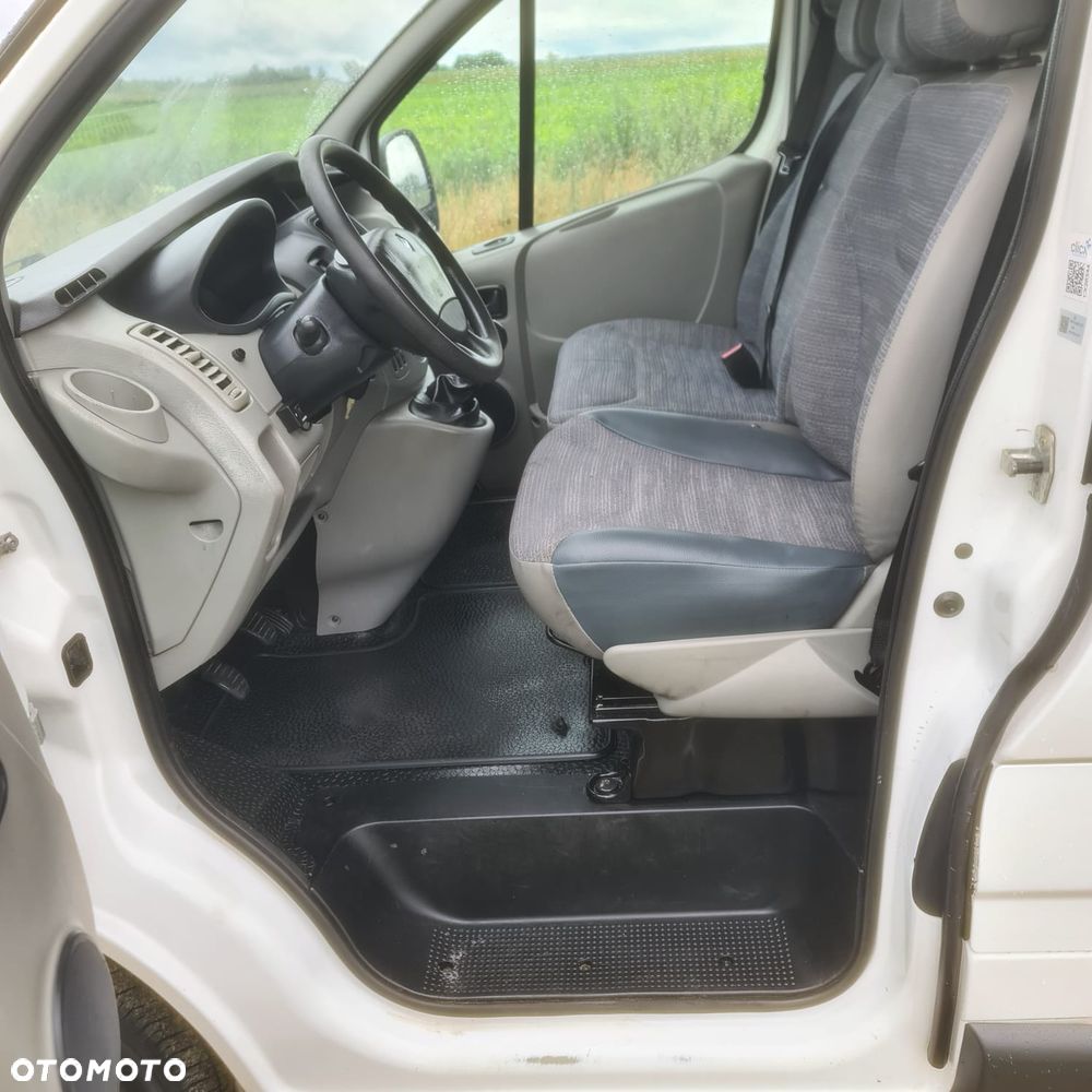 Renault TRAFIC - 15