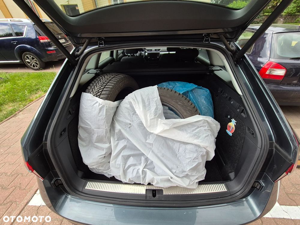 Skoda Superb 1.5 TSI Ambition DSG - 7