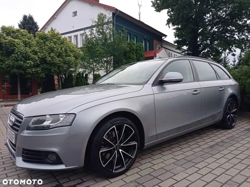Audi A4 - 1