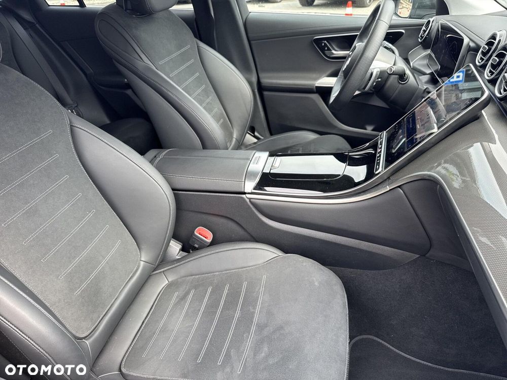 Mercedes-Benz GLC - 21