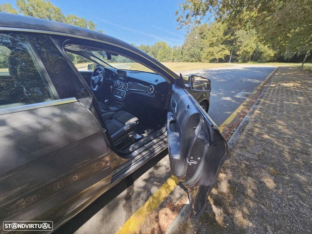 Mercedes-Benz CLA 180 (CDI) d Urban - 22