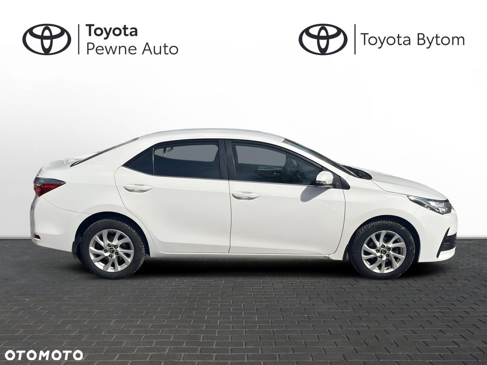 Toyota Corolla - 13