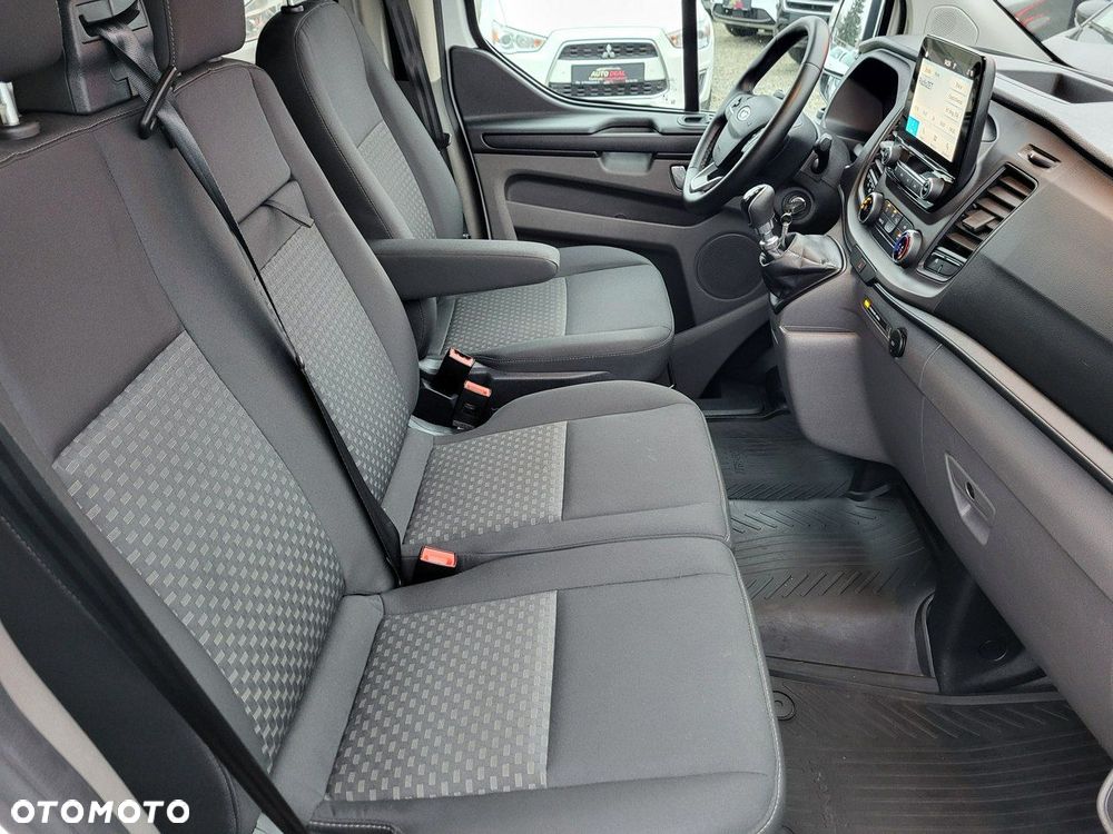 Ford Transit Custom - 19