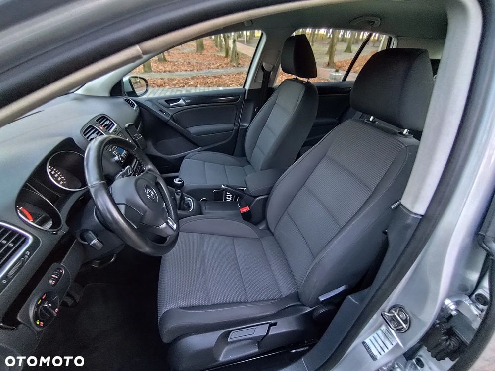 Volkswagen Golf 1.6 TDI DPF Comfortline - 24