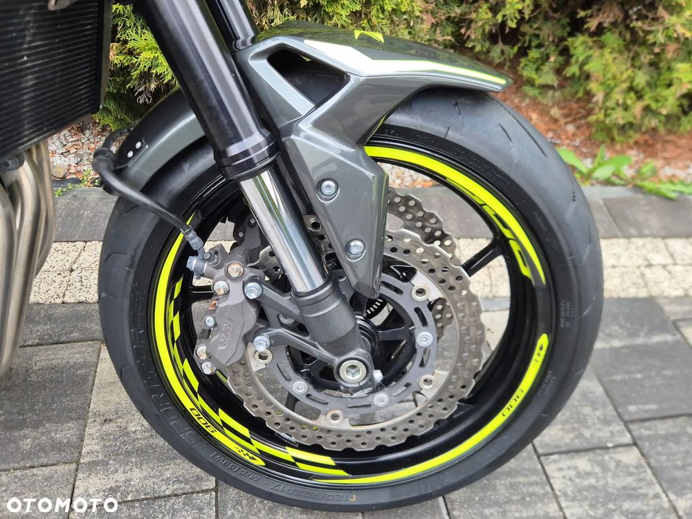 Kawasaki Z 900 - 10