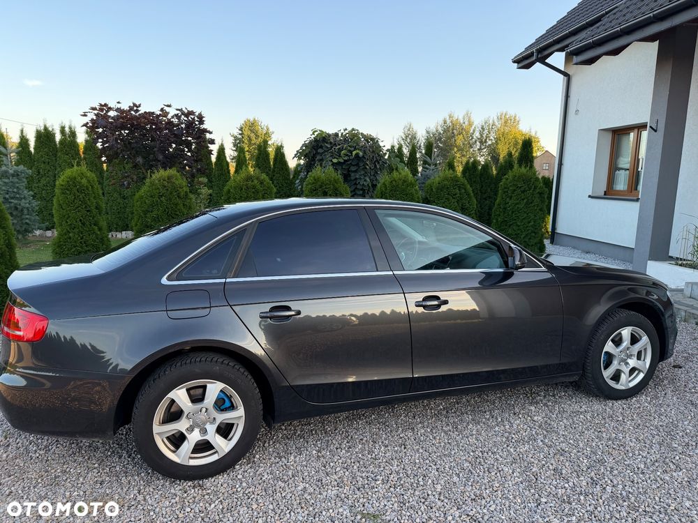 Audi A4 Limousine - 20