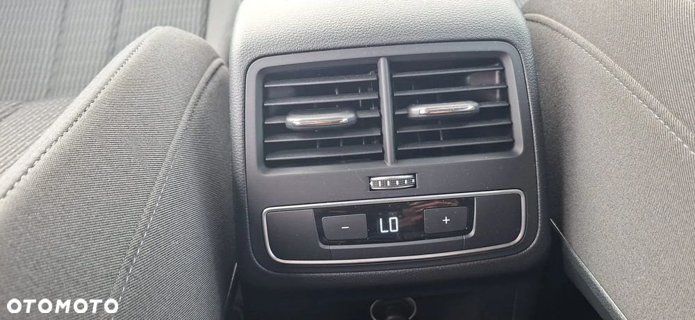 Audi A4 Avant 2.0 TDI design - 16