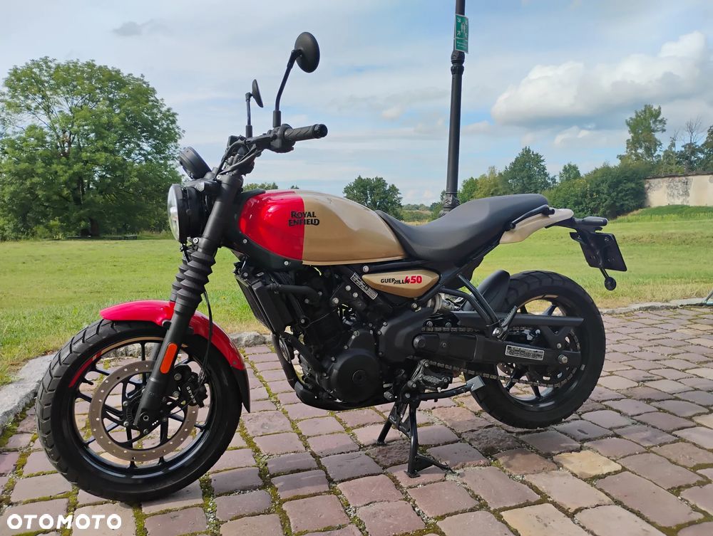 Royal Enfield Guerrilla - 2