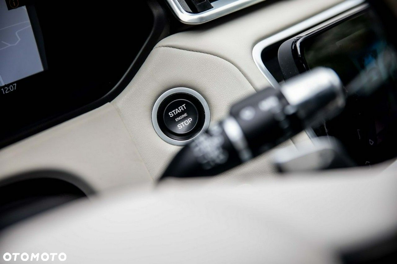 Land Rover Range Rover Velar - 31