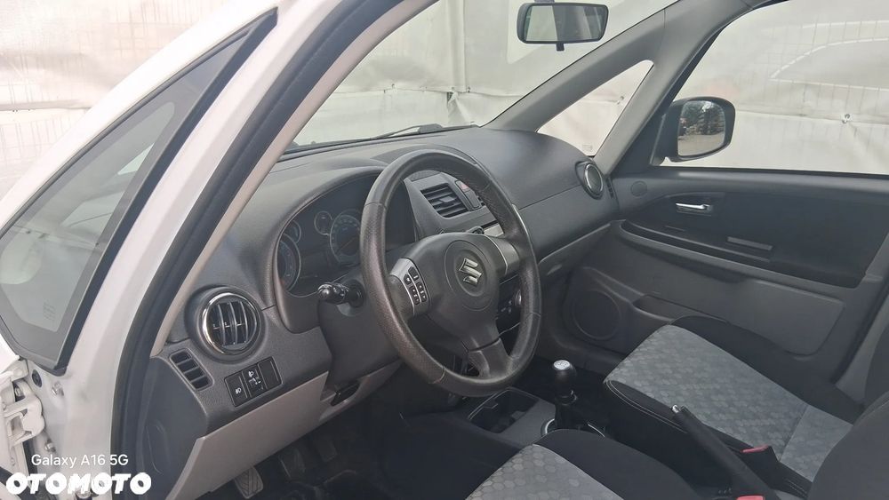 Suzuki SX4 1.6 VVT 4x4 Comfort - 10
