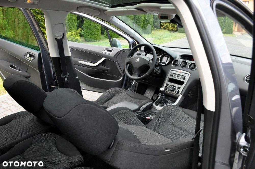 Peugeot 308 - 23