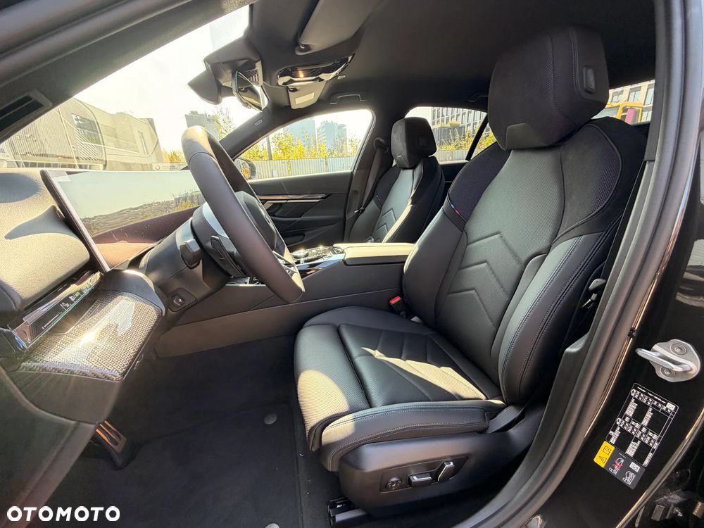 BMW Seria 5 530e xDrive PHEV - 7