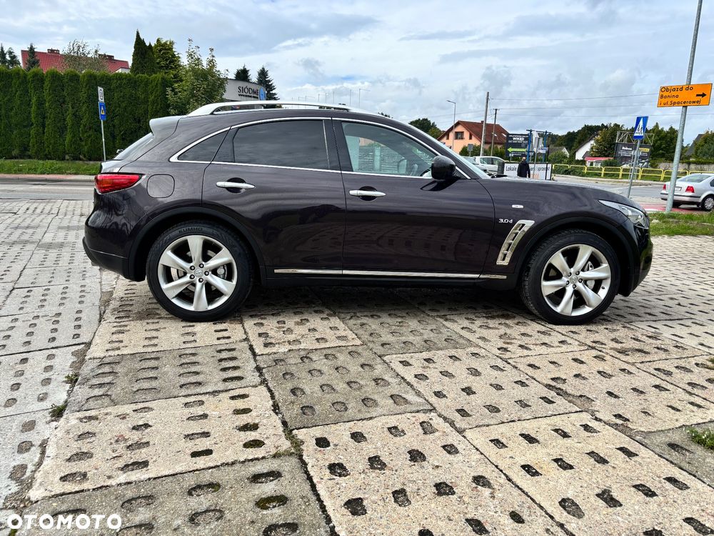 Infiniti Q70 3.0d S Premium - 6