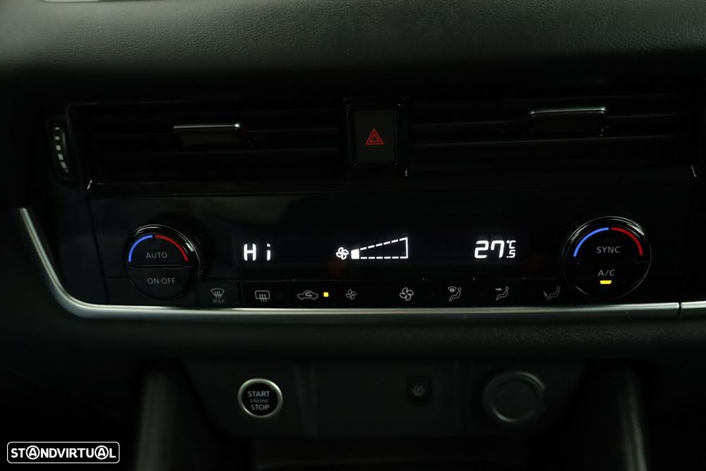 Nissan Qashqai 1.3 DIG-T N-Connecta Xtronic - 13