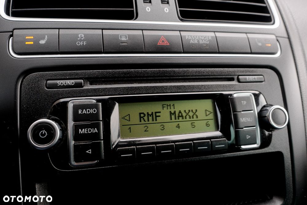 Volkswagen Polo 1.4 16V Highline - 24